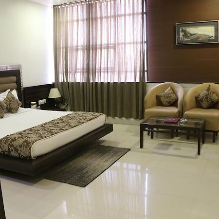 Rk Regency Hotel Bhopal Ngoại thất bức ảnh