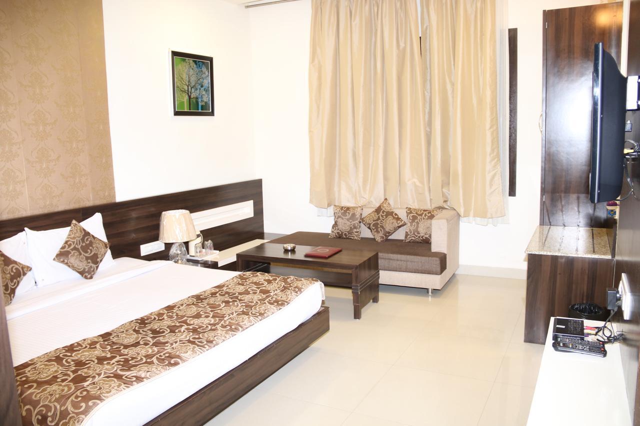 Rk Regency Hotel Bhopal Ngoại thất bức ảnh